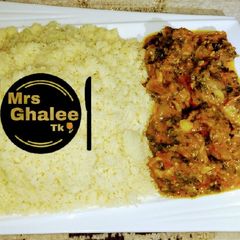 A picture of Cous cous da miyar yakuwa da alayyahu da gyada.