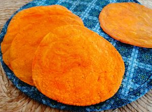 Una foto de Tortillas con achiote🧡🌮