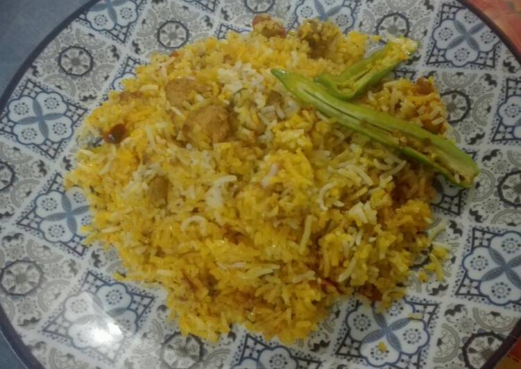 Recipe of Quick Chicken Boneless Handi Biryani