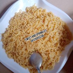 A picture of Indomie.