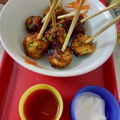 A picture of Paneer balls.