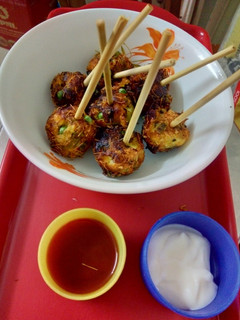 A picture of Paneer balls.