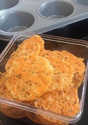 Foto resep Cheddar parmesan crisp keto