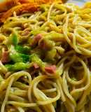 Carbonara de aguacate y calabacín
