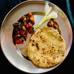 A picture of Jowar Ki Roti.