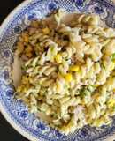 Pastas a la crema con pesto y atún