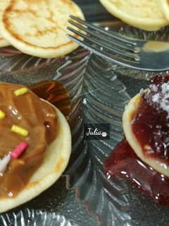 Una foto de Blinis dulces
