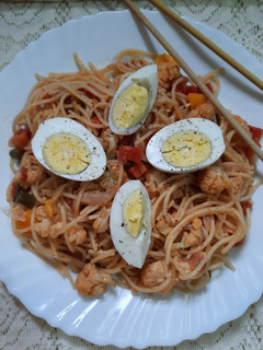 A picture of Egg Noodles with Tomato sauce.