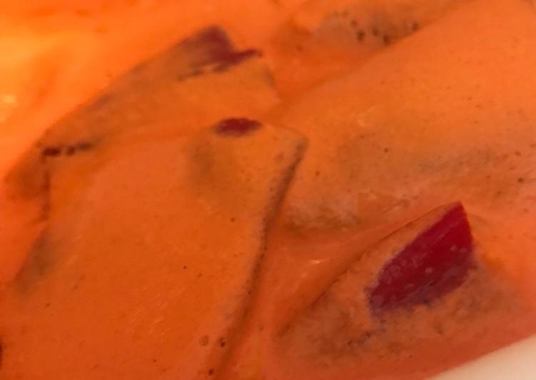 Pimientos rellenos de merluza y gambas MAMBO 8090