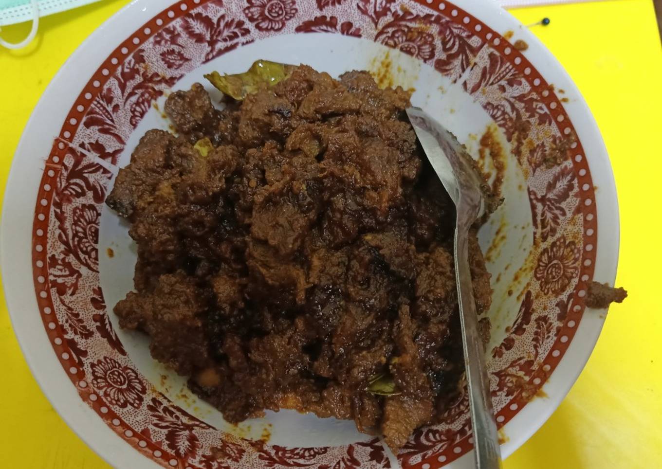 Lapis daging sapi