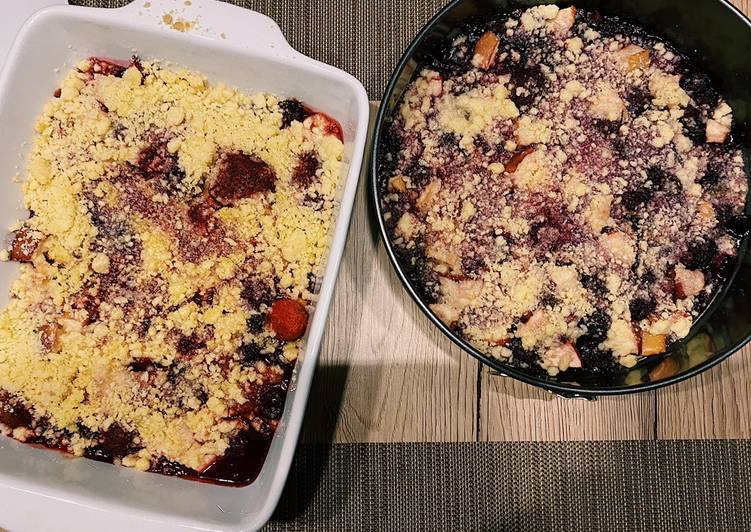Step-by-Step Guide to Make Favorite Easy berries crumble 😍