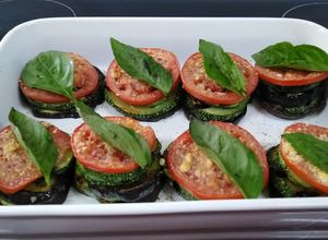 Una foto de Torre de verduras grilladas