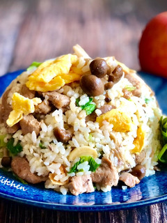 菜肉蛋炒飯 / 清冰箱料理 的食譜成品照片