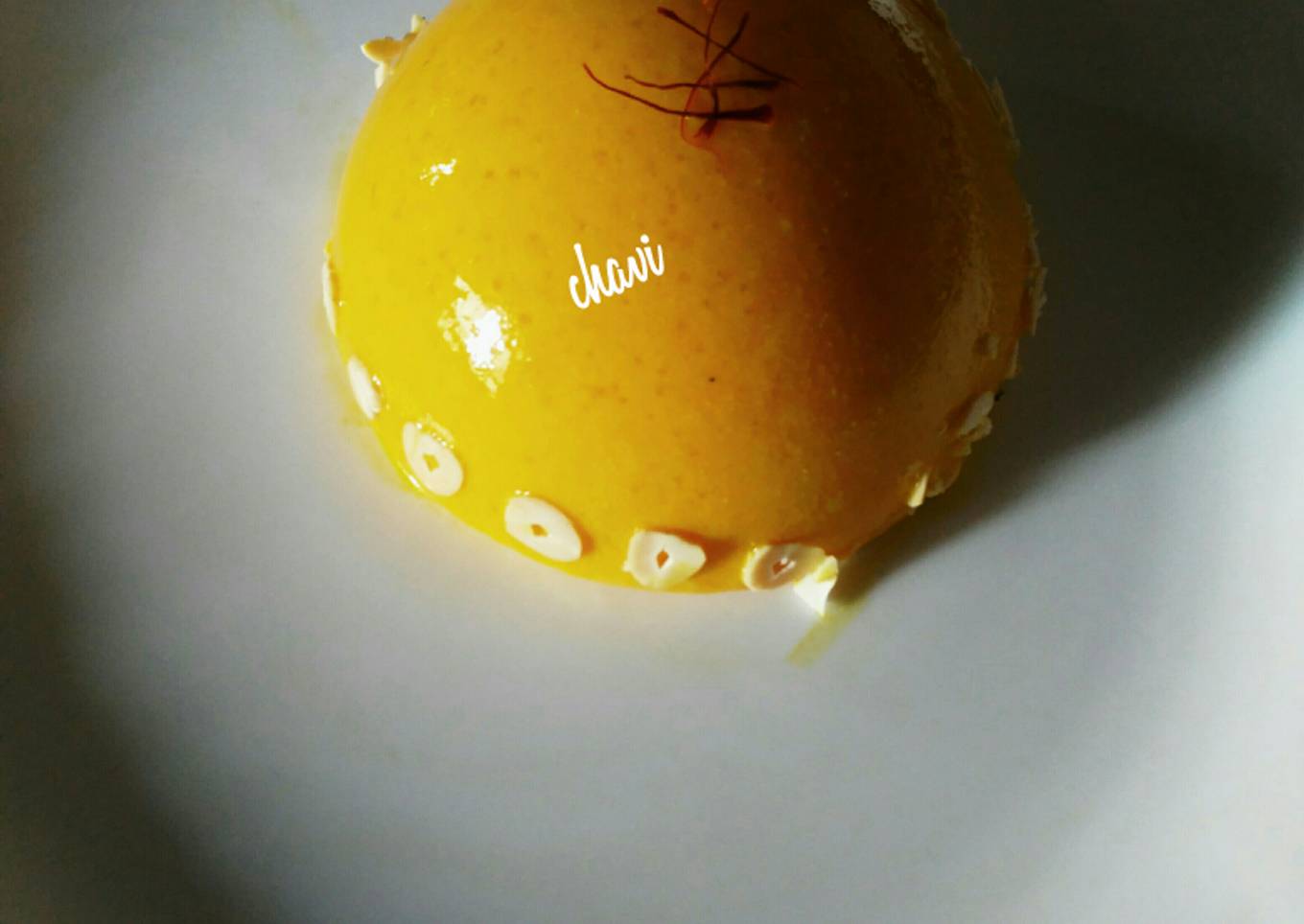 Eggless mango mousse
