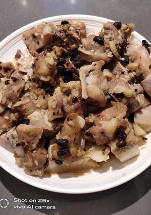 A picture of Steam Ribs with Yam.