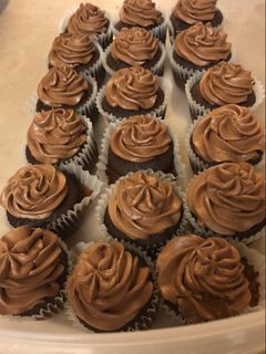 A picture of Delicious Chocolate Cupcakes.
