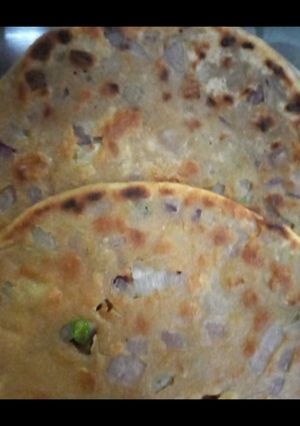 प्याज और हरी मिर्च का पराठा रेसिपी मुख्य फोटो