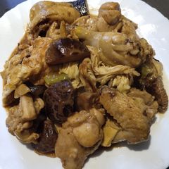 A picture of Stew Chicken.