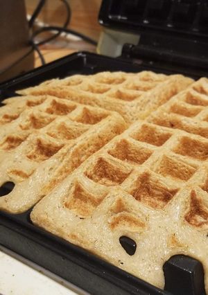 A picture of Oatmeal Waffles.