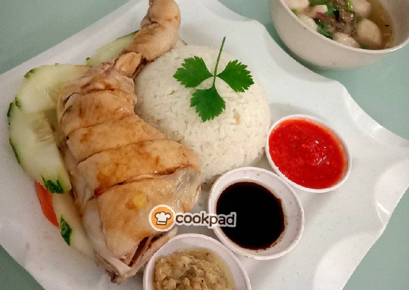 Hainan Chicken Rice (Hǎinán jī fàn) 🇨🇳