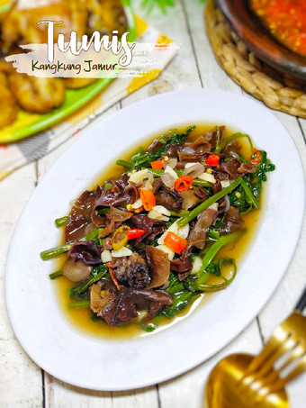 Cara Gampang Menyiapkan Tumis Kangkung Jamur, Enak