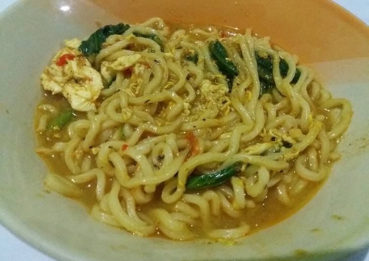 Mie kari ramen mata jeli