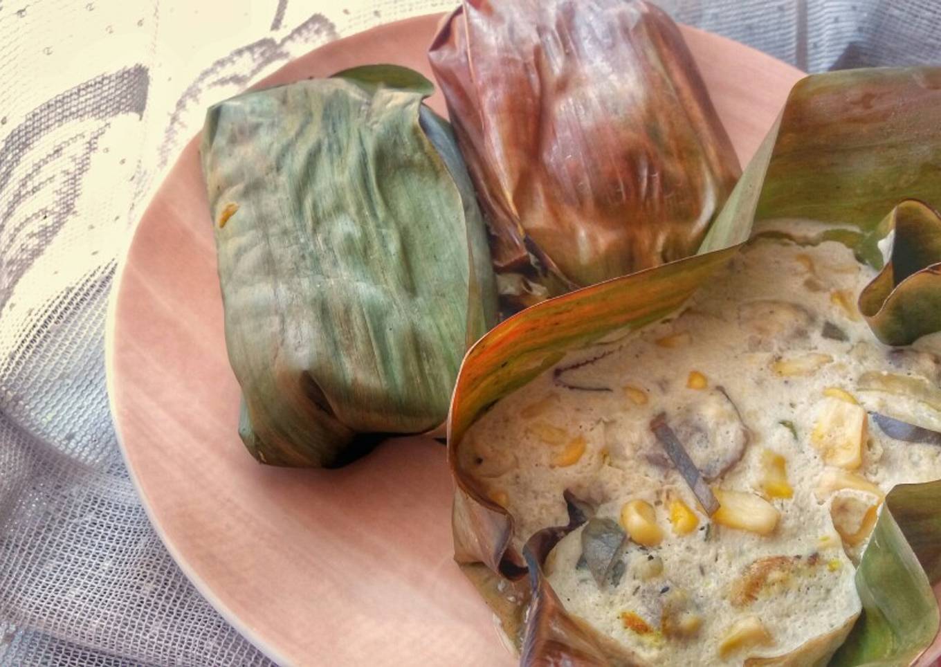 Botok Jagung Jamur Tahu Telur