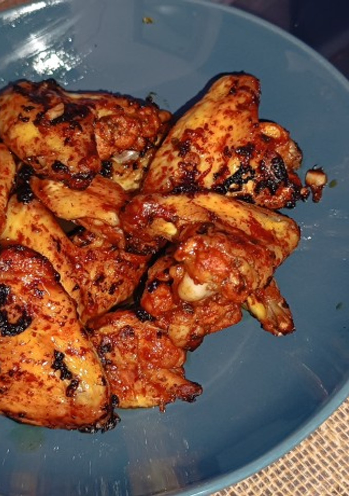 Una foto de Alitas adobadas al horno