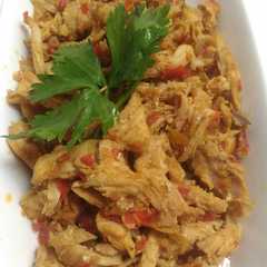 รูปของ Ayam suwir pedes