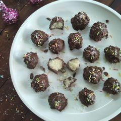 A picture of Roasted Almond And Rose Bounty Rocks.