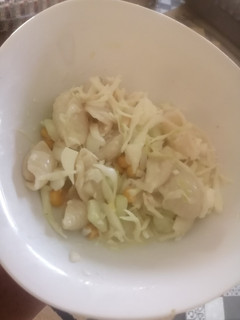 A picture of Macaroni salad.