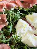 Burrata com Presunto e Rúcula