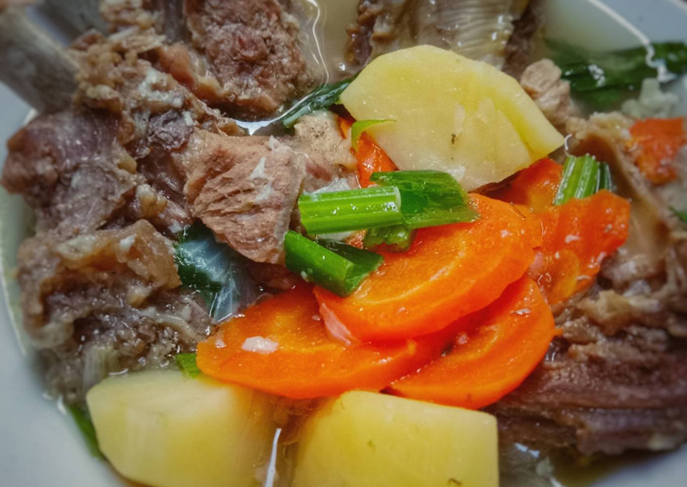 Sop Iga Sapi Segar dan Sederhana