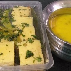 A picture of Dhokla.