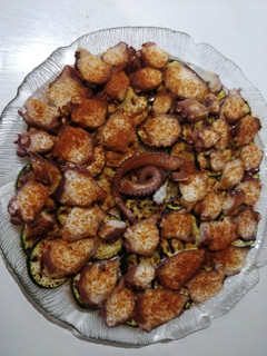 Una foto de Pulpo con calabacín a la "gallega"