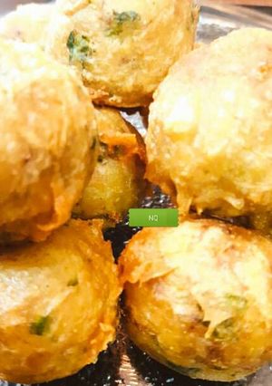 A picture of Potato Balls.