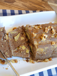 Una foto de Pudin de pan de centeno con manzana y nueces