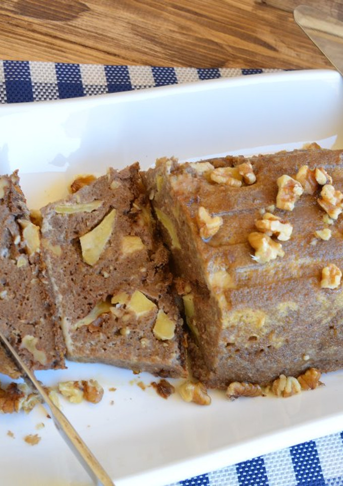 Una foto de Pudin de pan de centeno con manzana y nueces