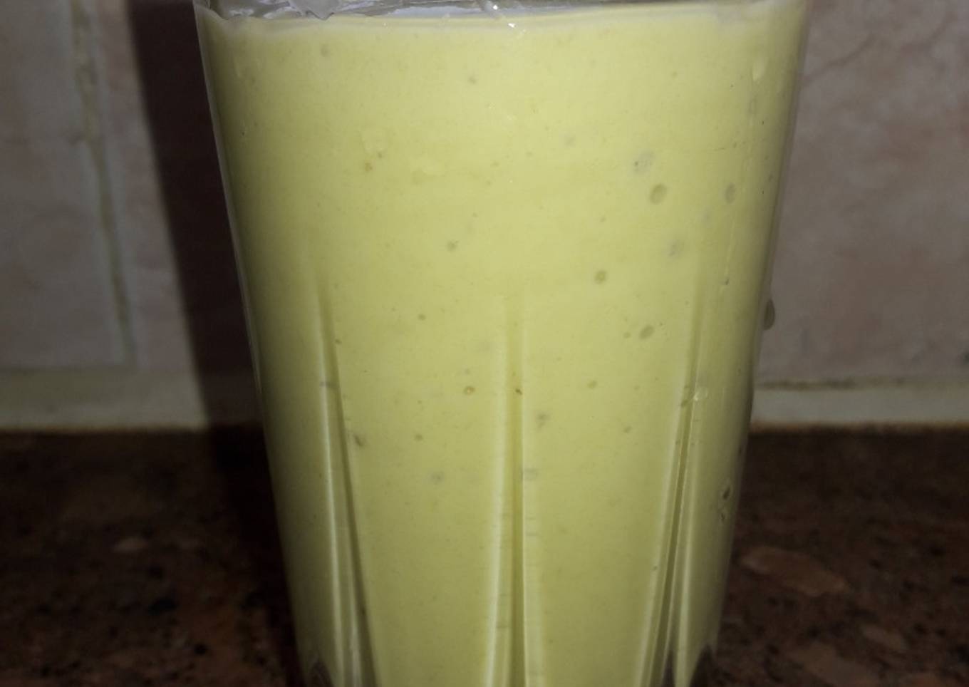 Avocado Banana Smoothie #4WeeksChallenge