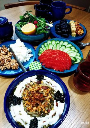 عکسی از دستور آش رشته مامان پری