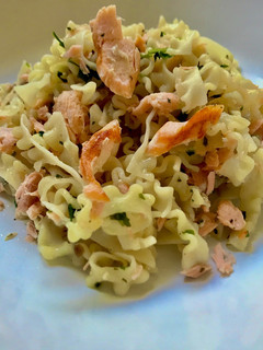 Una foto de Fideos mallorquines con salmón