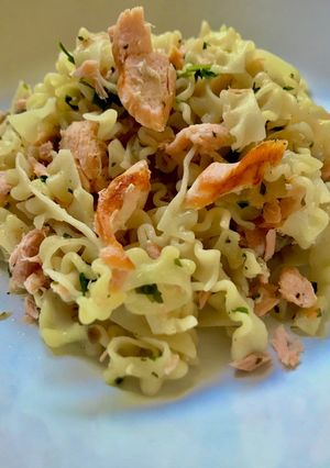 Una foto de Fideos mallorquines con salmón