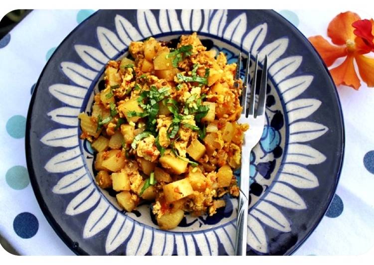 Recipe of Any-night-of-the-week Allo Anday ki Bhujia - Potato Egg Masala