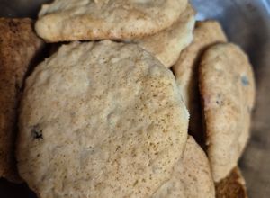Una foto de Galletas de avena y pasa de arándanos