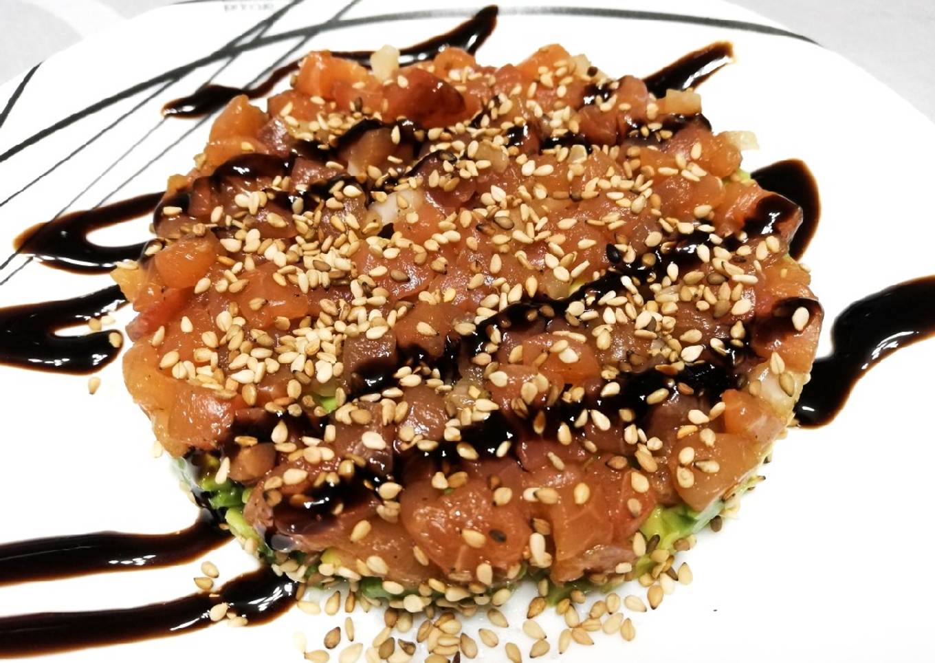 Tartar de salmón y aguacate