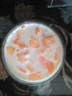 મેંગો કસ્ટર્ડ (mango custard recipe in Gujarati) રેસીપી મુખ્ય ફોટો