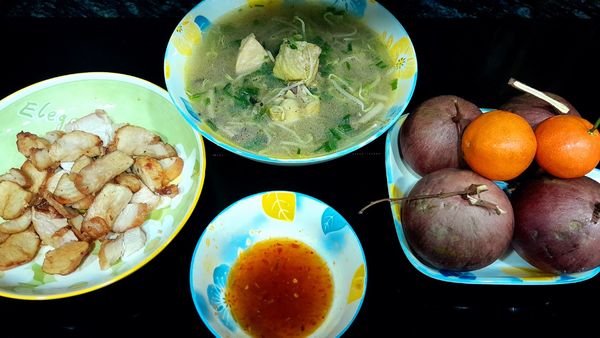 Bữa cơm trưa 100k