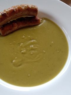 Zöldborsófőzelék feles zöldborsóból recept fotója