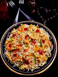 এগ নুডলস (egg noodles recipe in Bengali) রেসিপির প্রধান ছবি