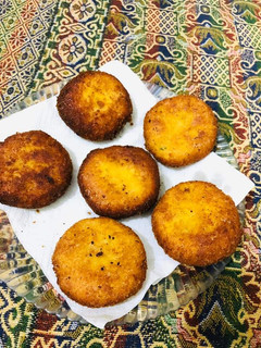 A picture of Potato Bread balls.